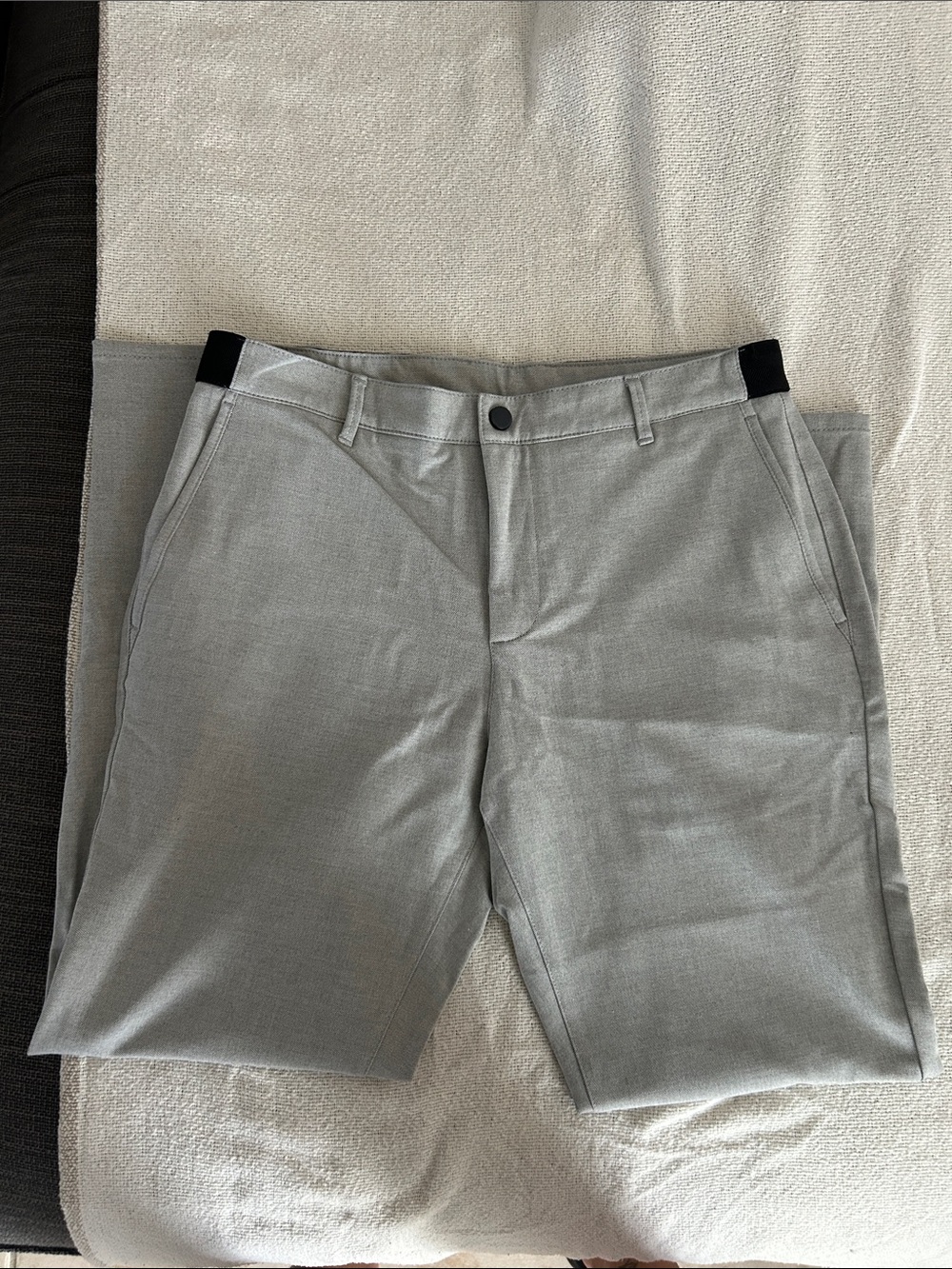 Zara Men's Light Gray Flat Front Shorts with Black Waist Tabs